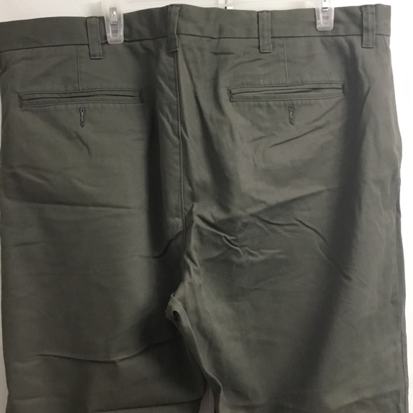 Old Navy Classic Khakis Pants - Picture 5 of 5